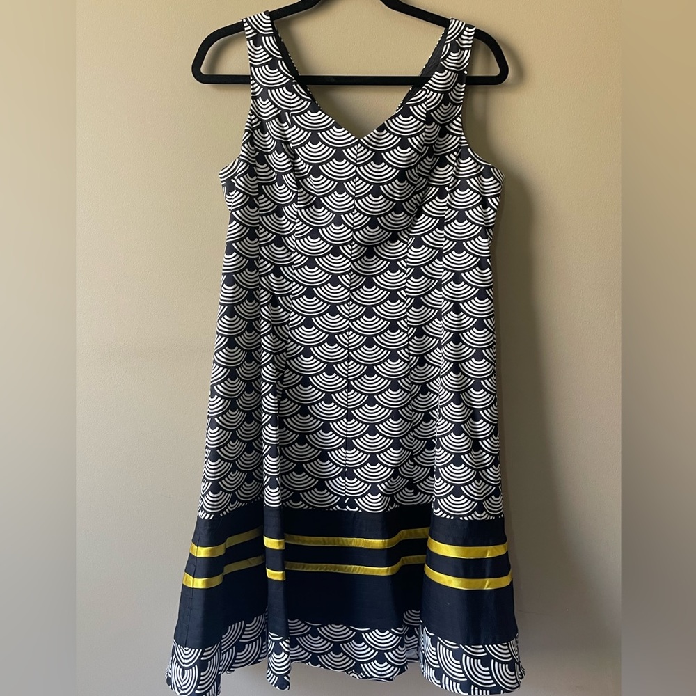 Nine West Black Art Deco Cocktail Dress - Size 12 - Picture 3 of 4